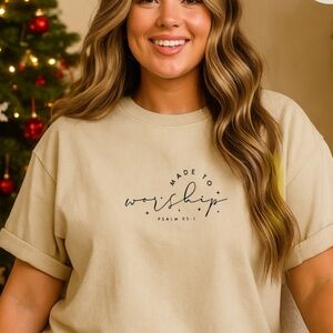 Gildan Beige Short Sleeve Tee